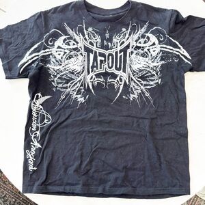 Vintage y2k tap out tshirt